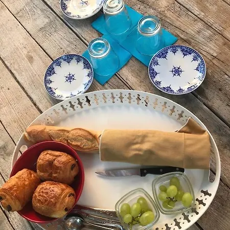 L'instant Pour Vous. * Vic-la-Gardiole